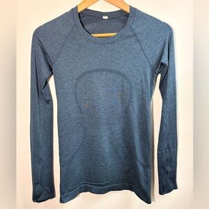 Lululemon Women’s Size 4 Blue Long Sleeve Athletic Top